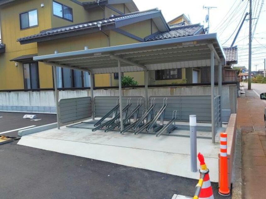  カレント　レジデンス　沢田