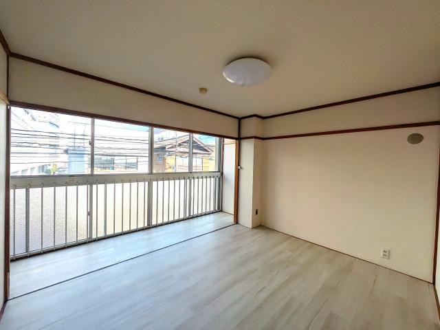  コーポ・エイト