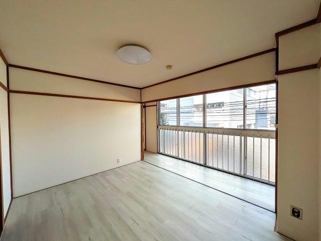  コーポ・エイト