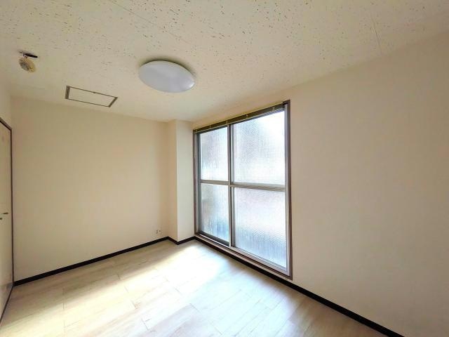  コーポ・エイト