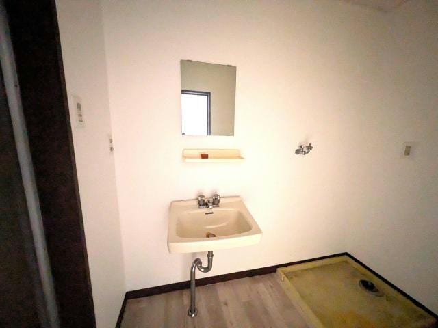  コーポ・エイト