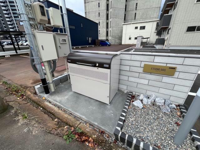  エテルノ　ドス