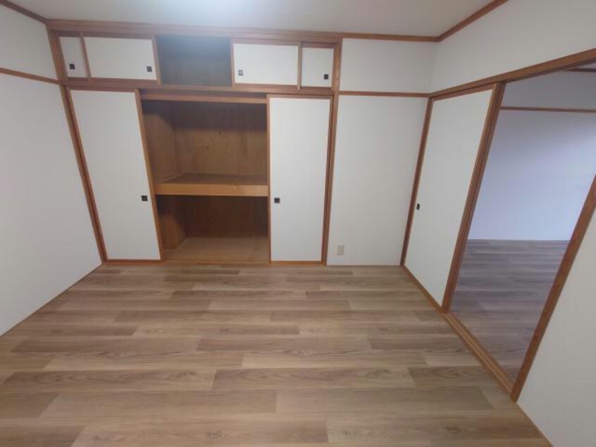  ノーベルウジタ