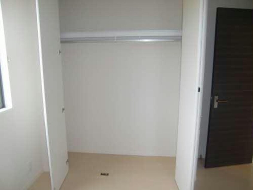  シャーメゾン　カーザ・フェリース