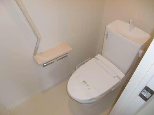  シャーメゾン　カーザ・フェリース