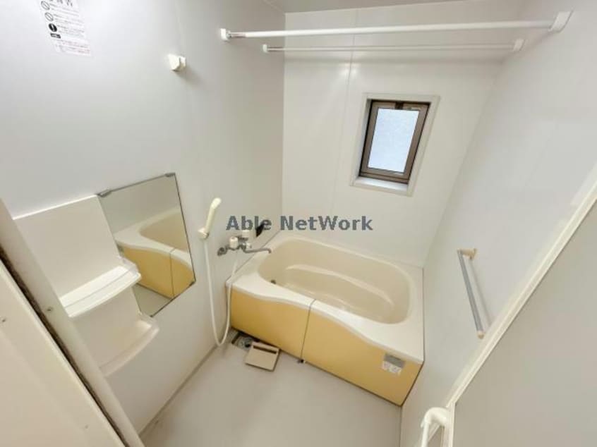  シャーメゾン　ルシエル