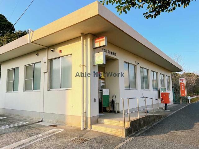 宇部小羽山郵便局(郵便局)まで2189m シャーメゾン山王田