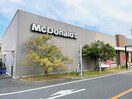 マクドナルド490宇部店(その他飲食（ファミレスなど）)まで571m ハートフルビレッジ　イースト