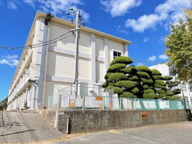 宇部市立厚南中学校(中学校/中等教育学校)まで636m※校区は市役所にご確認ください シャーメゾンパストラーレ