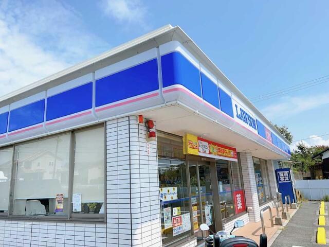 ローソン宇部東岐波中前店(コンビニ)まで1022m メゾン　プラム