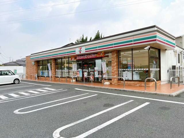 セブンイレブン宇部小串台店(コンビニ)まで1375m パークヒルズ小羽山Ｂ・Ｃ・Ｄ