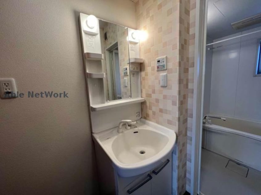  シャーメゾン洛陽　C棟