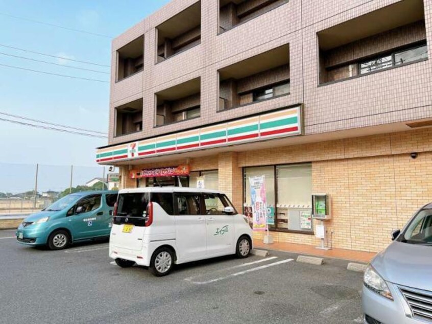 セブンイレブン宇部高校前店(コンビニ)まで710m マンション　杏明館