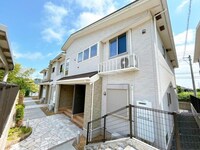 フローラ大小路Ａ・Ｂ