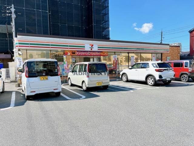 セブンイレブン宇部東新川店(コンビニ)まで375m エレガント