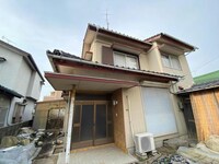 松山町4丁目借家
