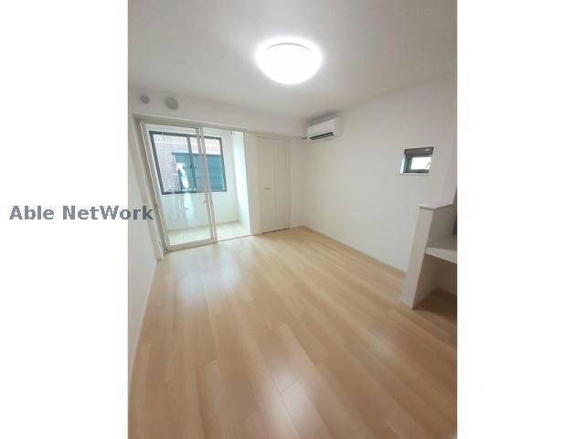  ララ・カッツェ・U