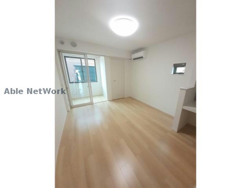  ララ・カッツェ・U