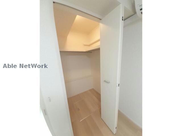  ララ・カッツェ・U