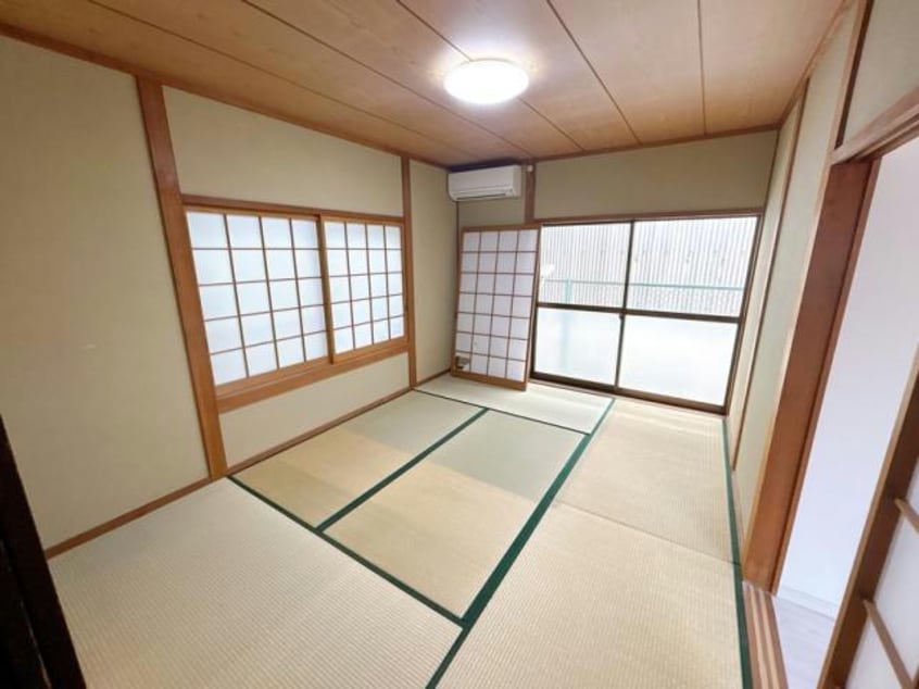  明神町1丁目貸家