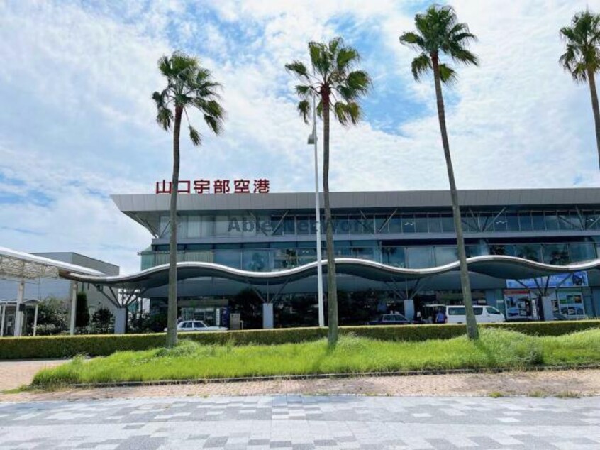 COCO’S山口宇部空港店(その他飲食（ファミレスなど）)まで1059m ヴィレッタ草江