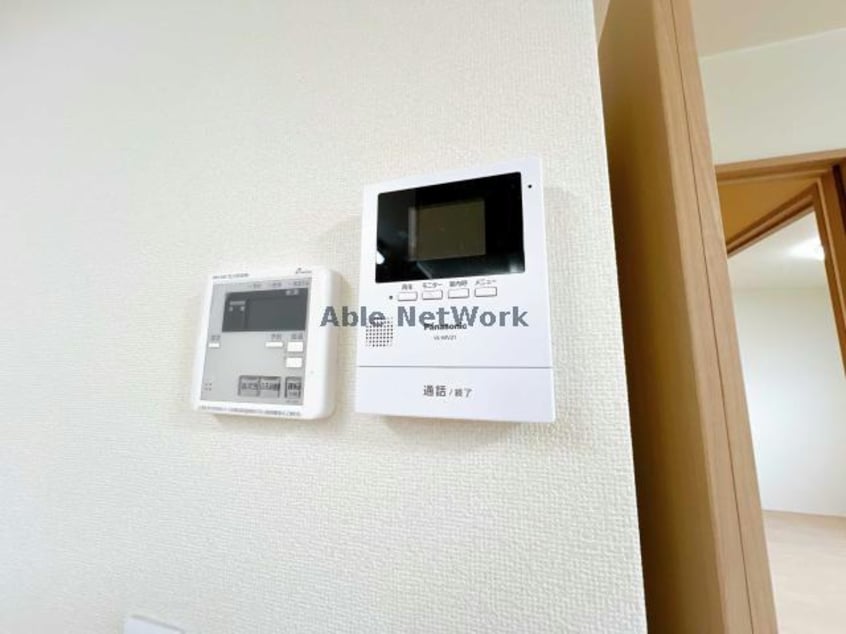  エルメゾンロイヤル