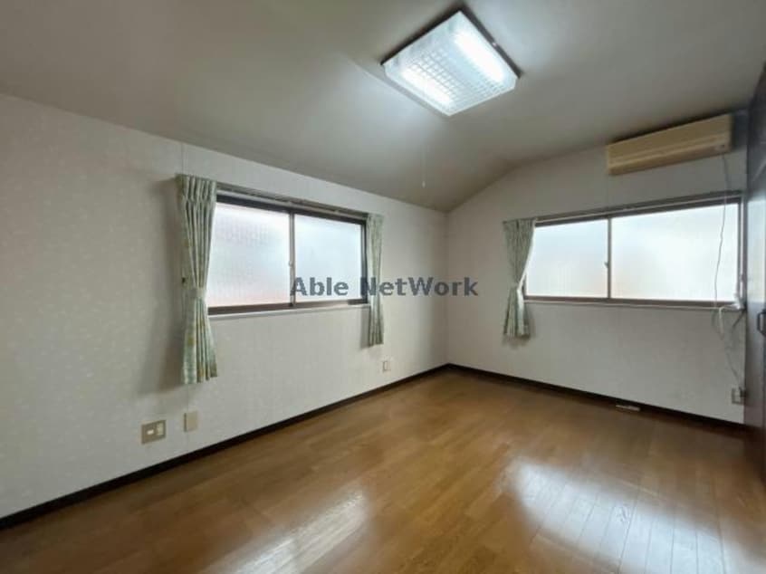  北琴芝一丁目貸家