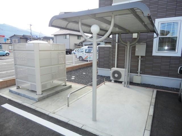  大分バス（大分市）/稙田農協前 徒歩1分 1階 築13年