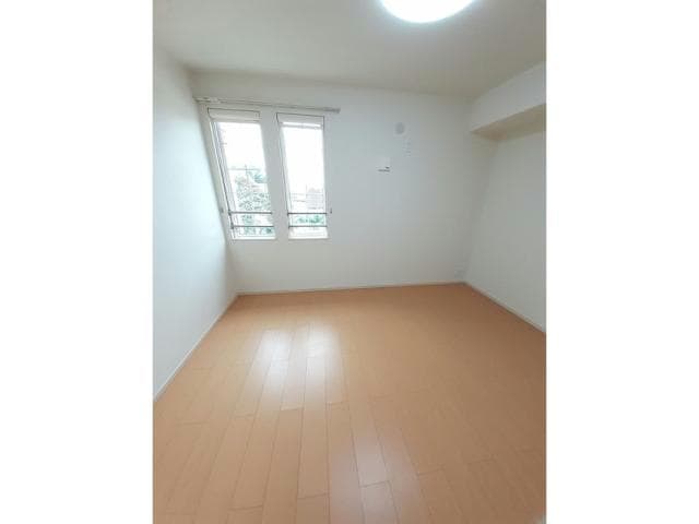  大分バス（大分市）/下宗方 徒歩2分 2階 築10年