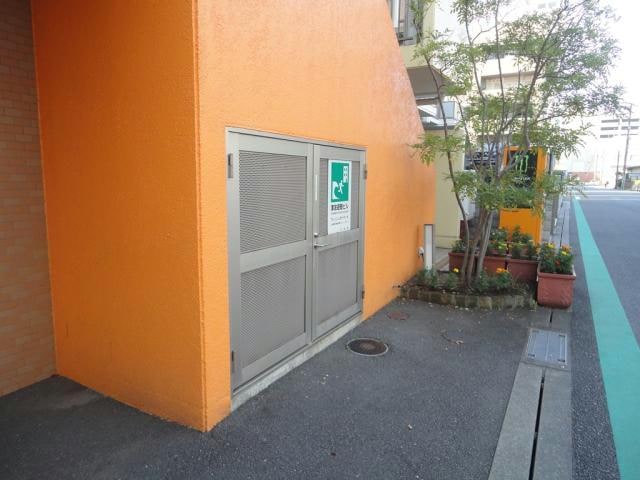 入居者専用ゴミ置き場 日豊本線/大分駅 徒歩4分 2階 築18年