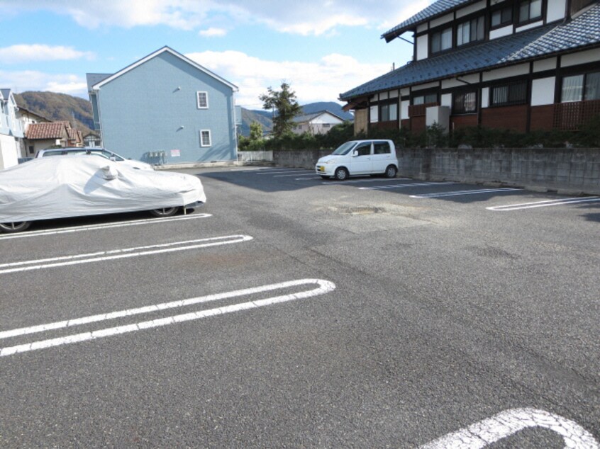  メゾン・パルテーノ　Ｂ棟