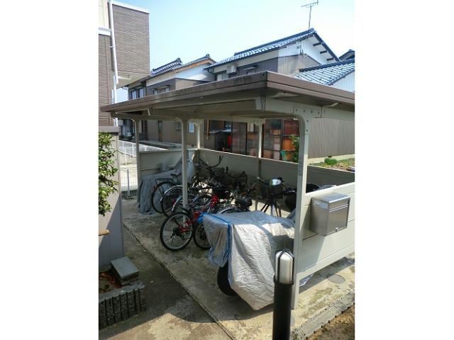  セントラル　ヴィレッジ　Ａ・Ｂ棟