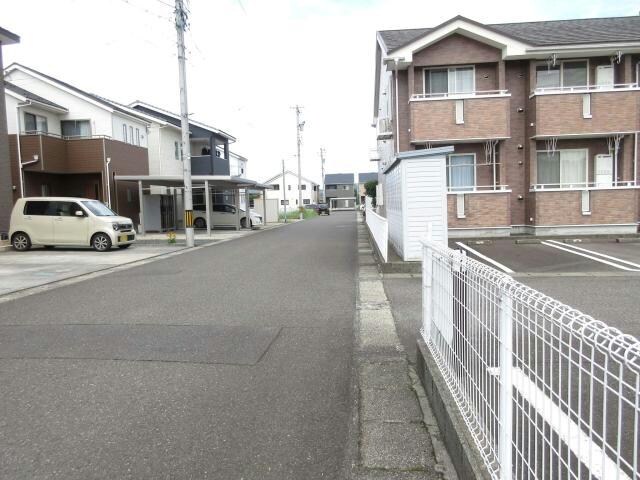 駐車場前道路 カサブランカ　Ｂ棟