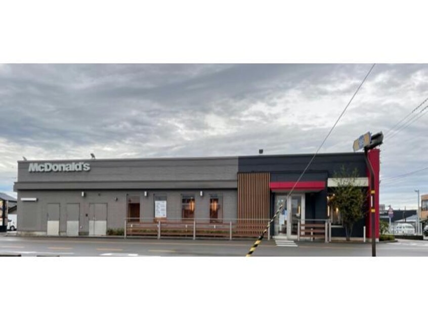 マクドナルド鯖江神明店(その他飲食（ファミレスなど）)まで1347m グレイスコートＫ