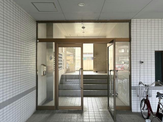 エントランス レジデンス西山
