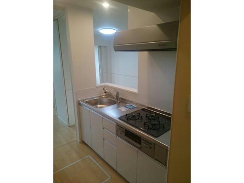  アンドロイ　アンソレイユB