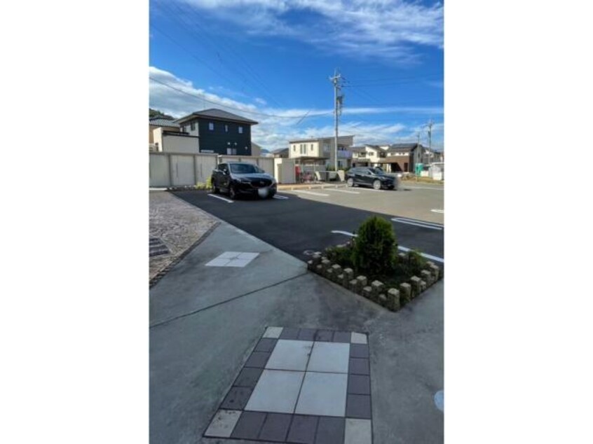  フリーデ　アサクラ