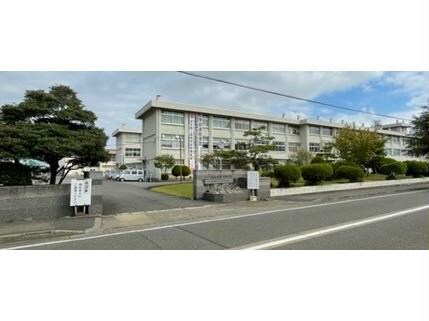 福井県立武生商工高校商業キャンパス(高等学校/高等専門学校)まで2049m アルドール　Ⅲ－Ａ