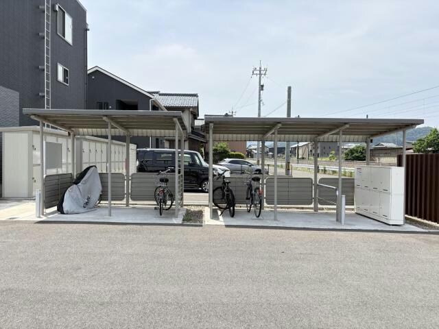 駐輪場 WingsA