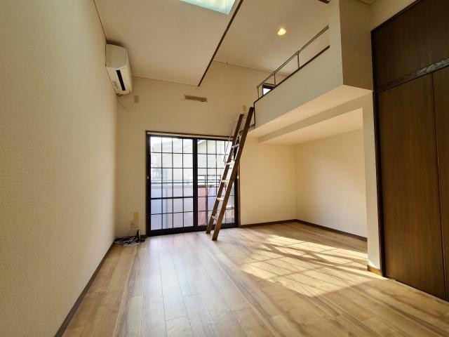  ヴァンベール山手