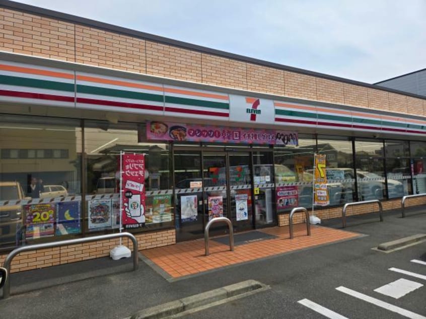 セブンイレブン新潟小針1丁目店(コンビニ)まで518m 小針関貸家