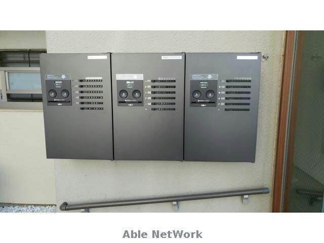 宅配ボックス ロイヤルハイツヨシダ