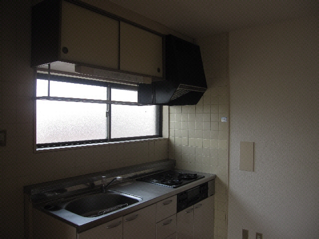  ロイヤルハイツヨシダ