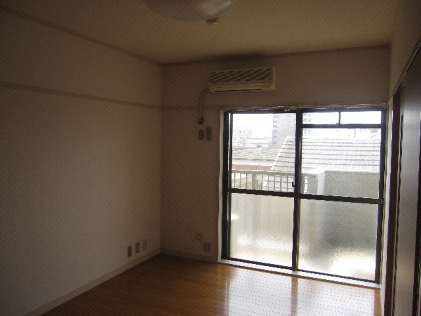  ロイヤルハイツヨシダ