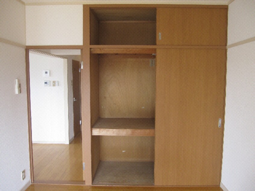  ロイヤルハイツヨシダ