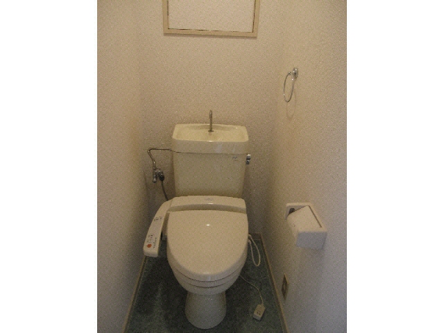  ロイヤルハイツヨシダ