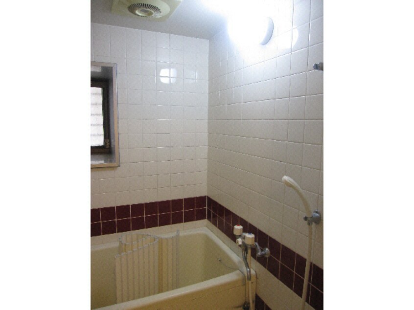  ロイヤルハイツヨシダ