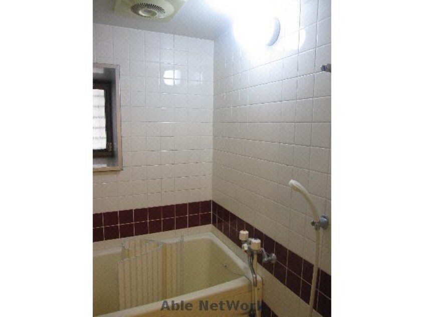  ロイヤルハイツヨシダ