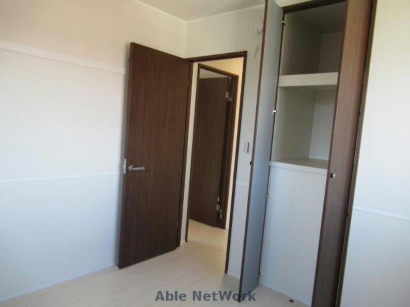 北東洋室収納 エル・メゾンTOMOE