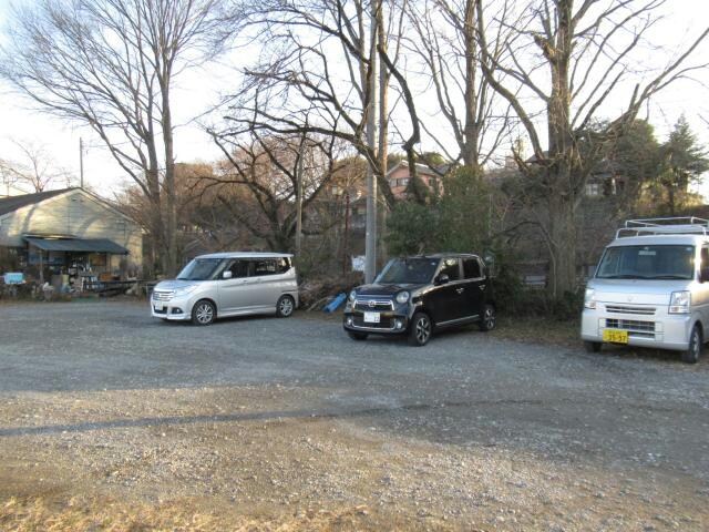 駐車場 若泉貸事務所